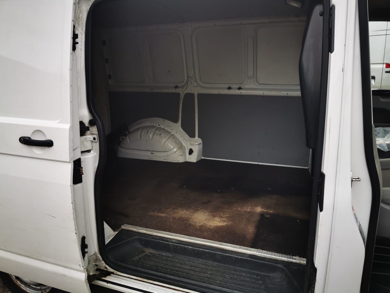 Volkswagen Transporter T5 2015r, Salon Polska