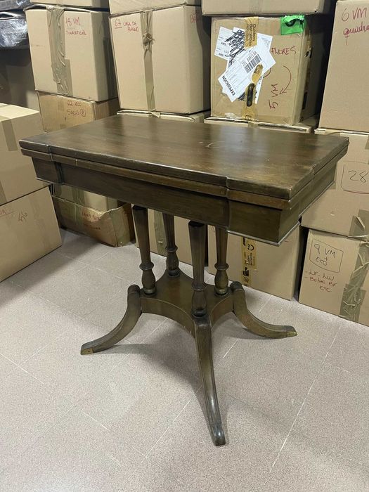 Mesa de Jogo Vintage