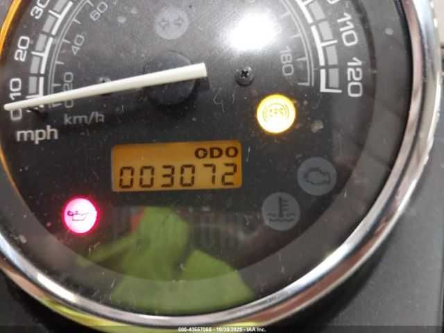 Honda VT750 C2B 2024