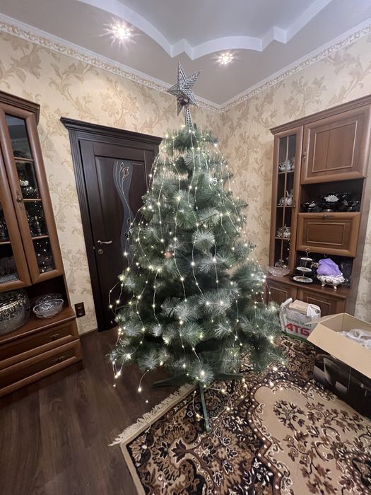 Продам елку в хорошем состоянии