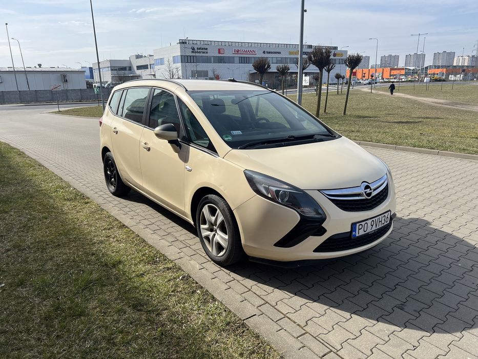 Opel Zafira C Tourer 2.0 165KM A/T 2014