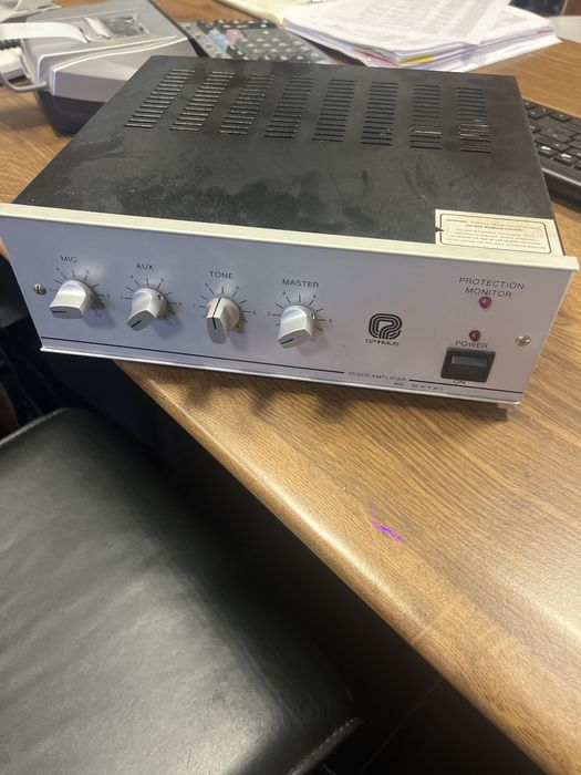 Amplificador Optimus 403