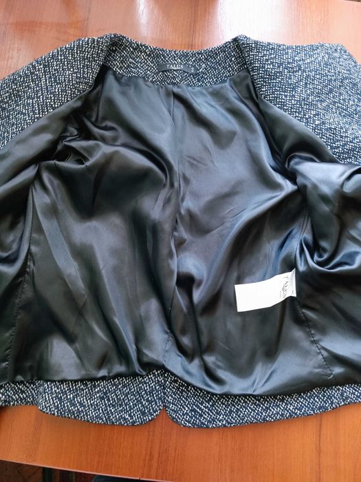 Жакет Tales  42 розміру