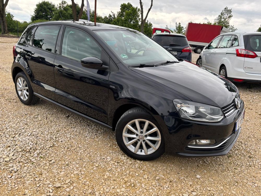 VW polo 2016 rok 1.0 mpi bogate wyposażenie super stan