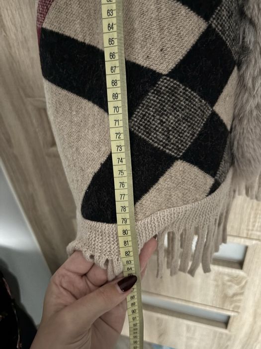 Zimowe ocieplane ponczo narzutka kurtka z futerkiem