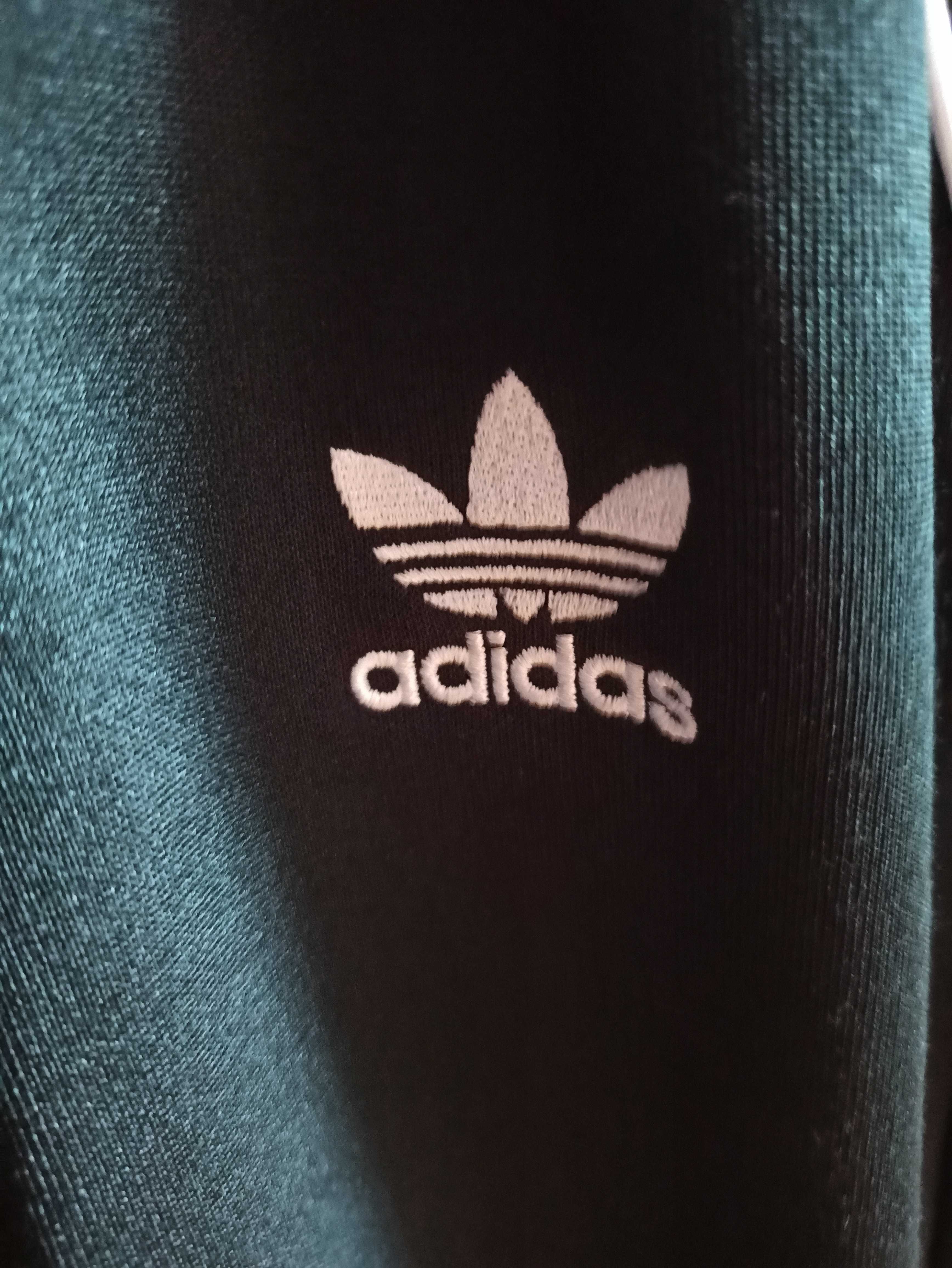 Casaco Adidas. Novo sem etiqueta. Tam L