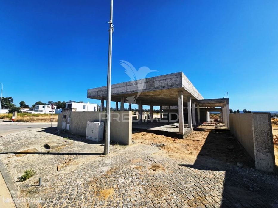 Moradia Isolada T4, c/Garagem, no Pinhal Formas, Qta. Anjo