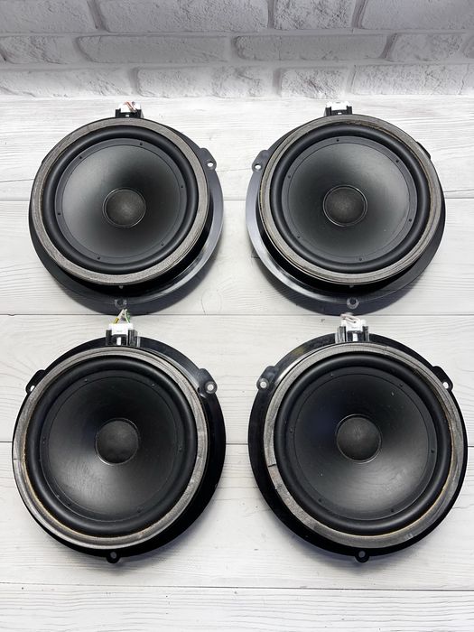 Оригінальні динаміки / Динамики / Колонки Land Rover Freelander 2