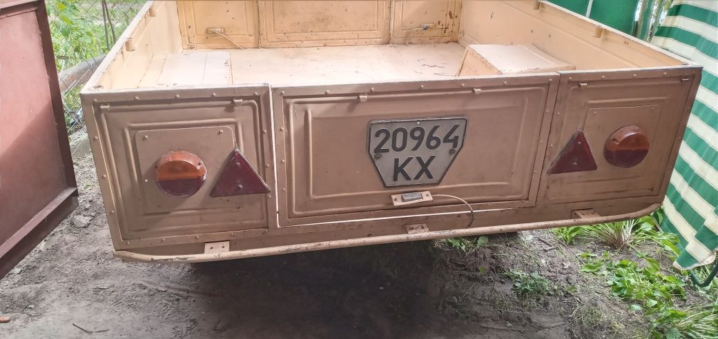 Причіп для легкового автомобіля