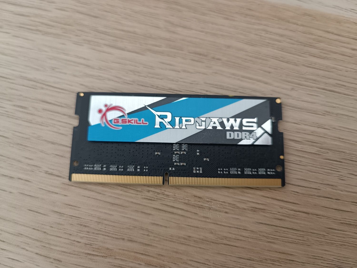 Memória RAM 16G G.SKILL Ripjaws DDR4