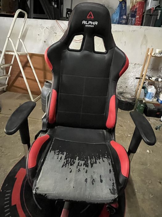 Cadeira Gamer da AlphaGamer com tapete incluido!
