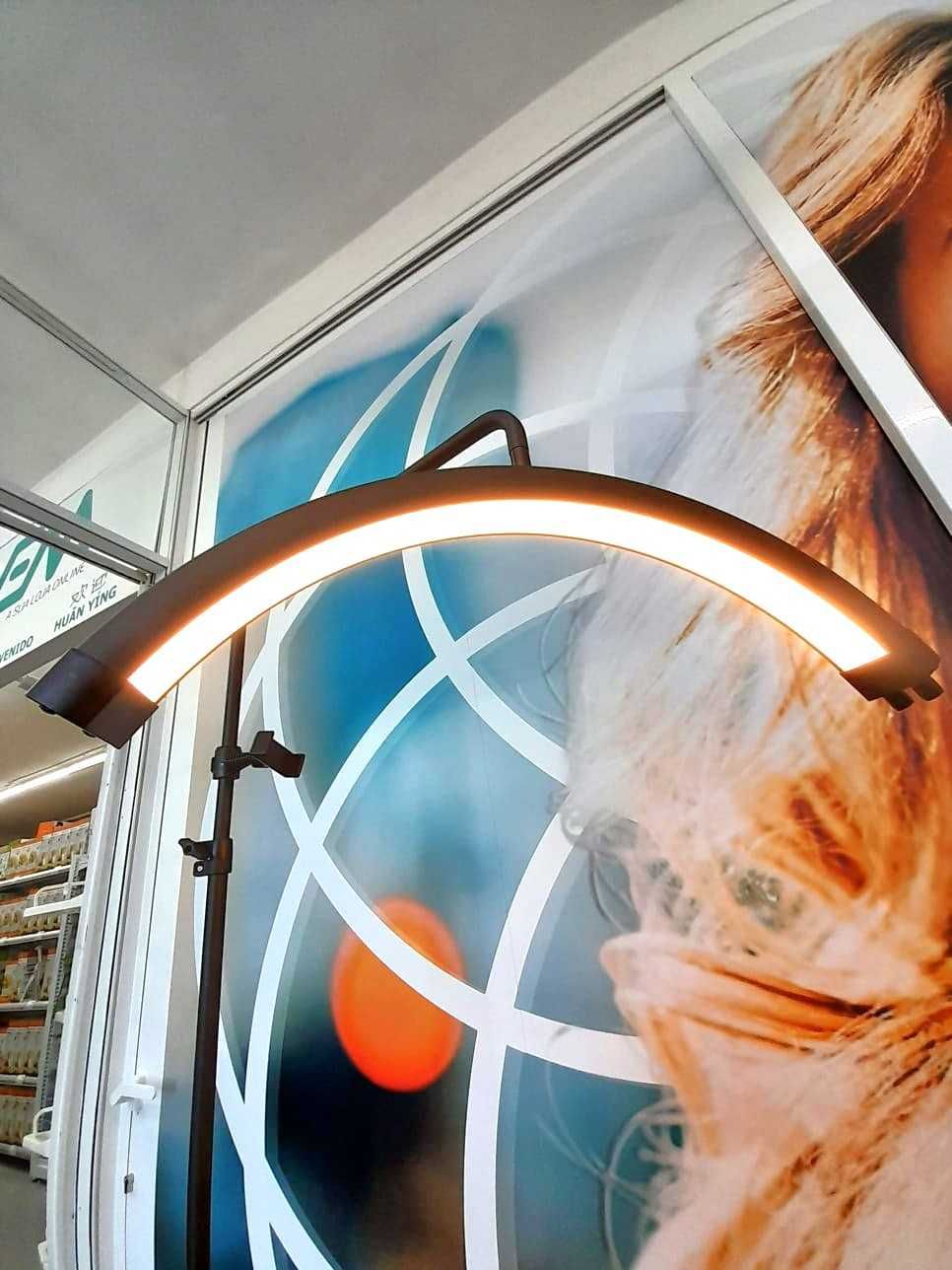 Luz em Meia Lua Nova e Profissional