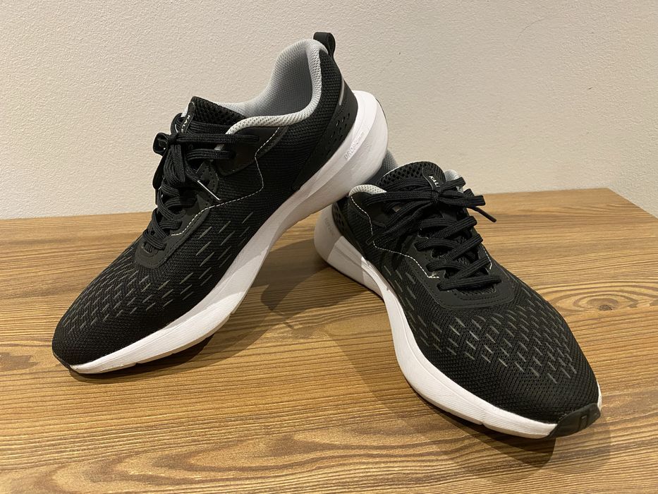 Buty męskie sportowe do biegania. Rozmiar 43. Nowe