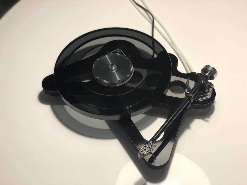 Gramofon Rega RP8