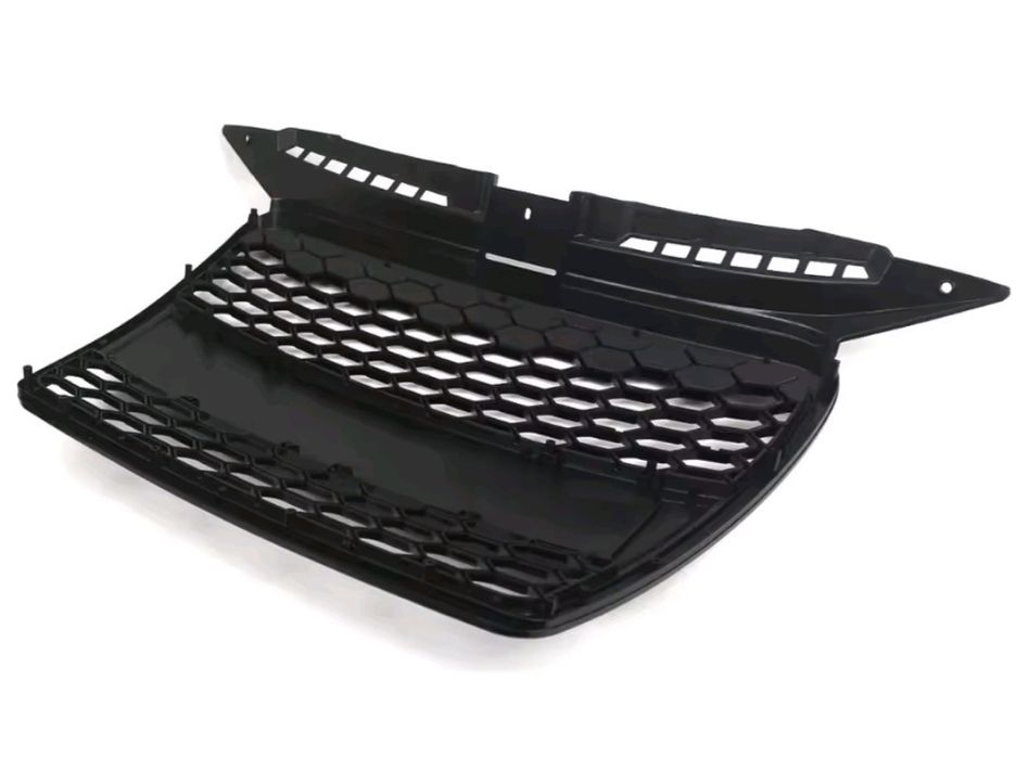 Grill atrapa a3 8p 04-08r plaster miodu sport czarny połysk