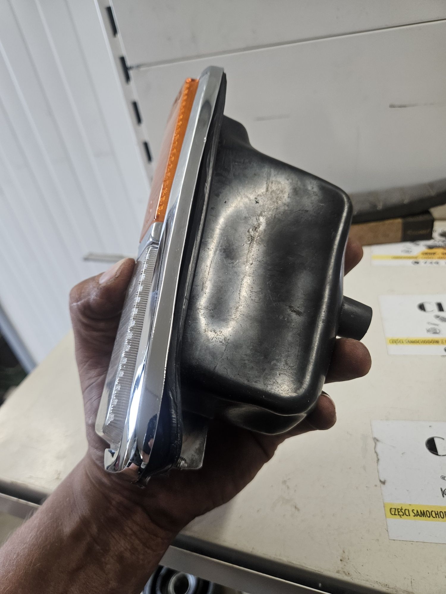 Kierunkowskaz pozycjokierunek  Kierunkowskaz  fiat 125p klasyk