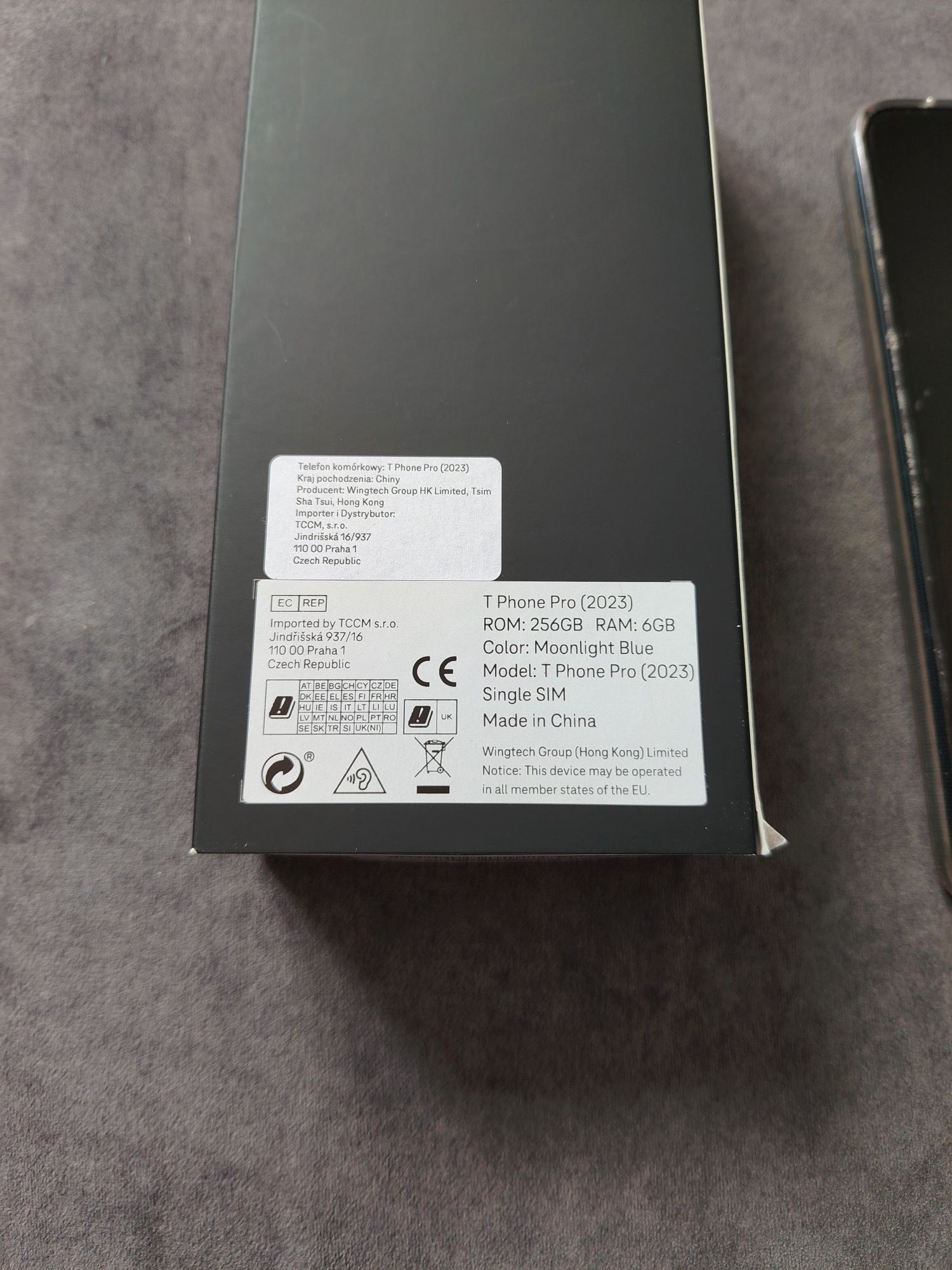 Smartfon T phone