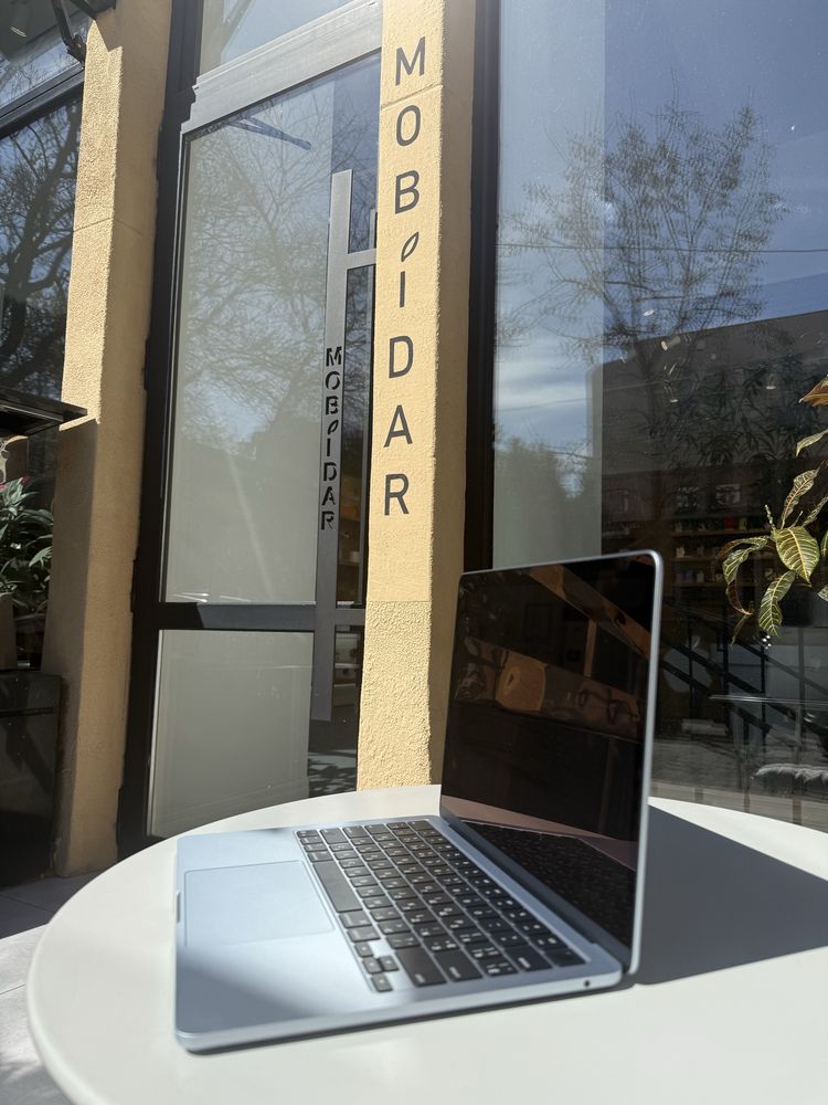 Macbook Air M4, 2025