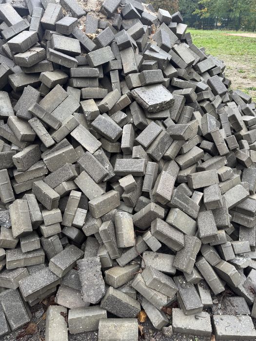 Kostka brukowa Prostokąt 20x10x6 cm typu Holland SZARY z rozbiórki