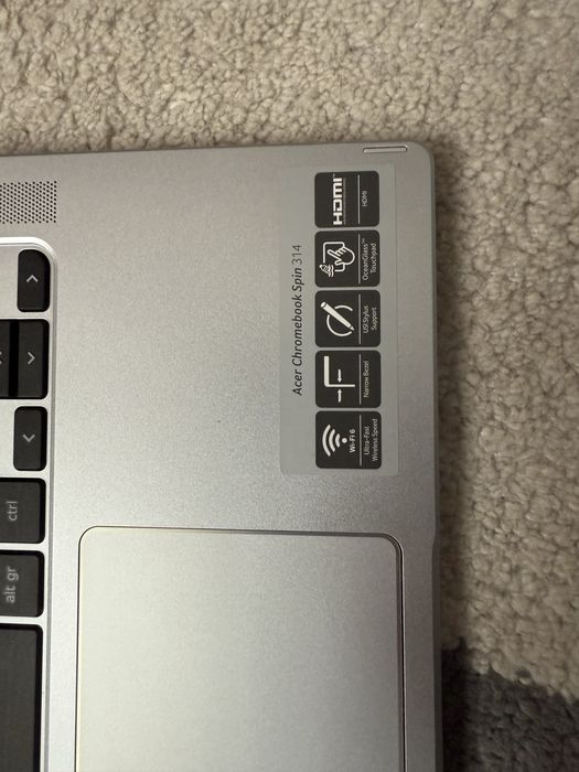 Acer chrombook 314+ myszka