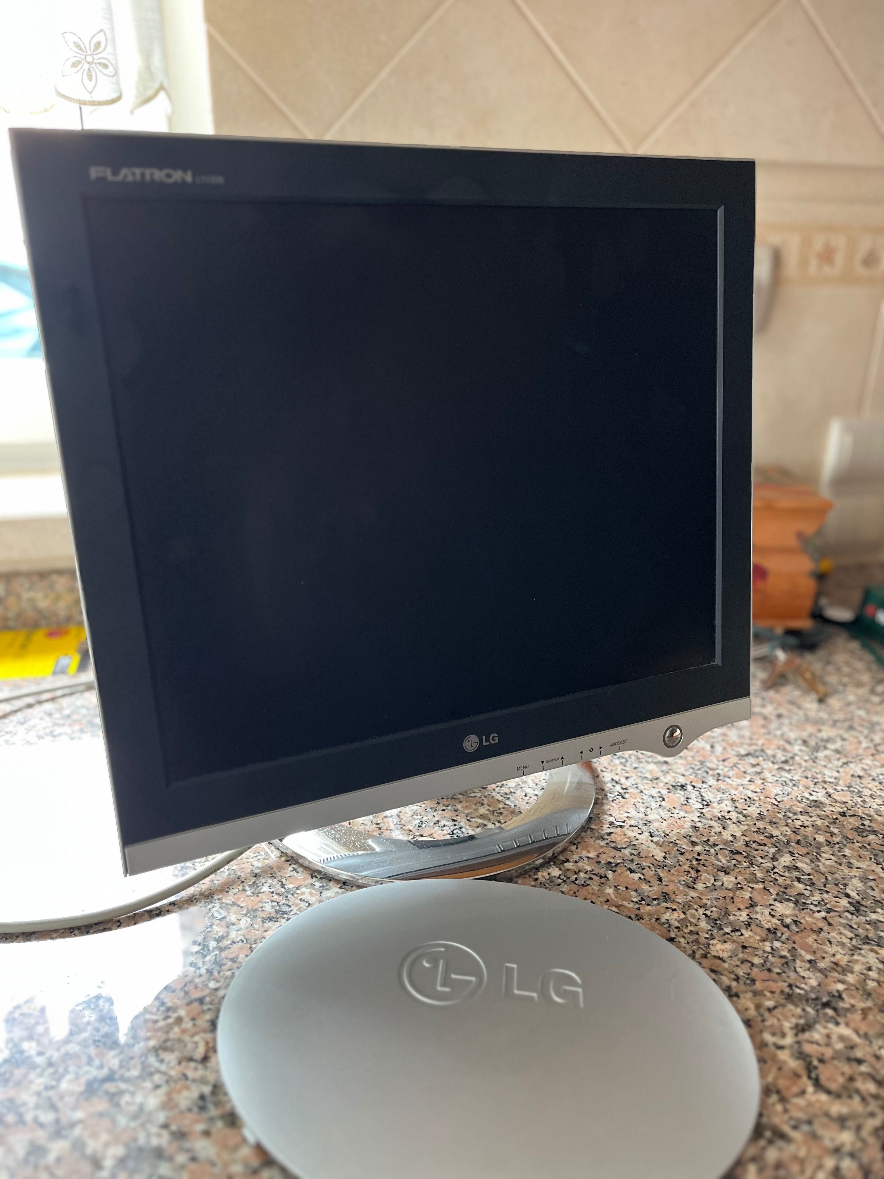 Monitor LG cinzento