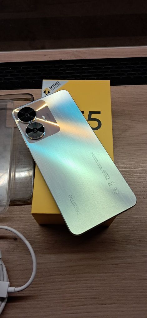 Sprzedam smartfon Realme C55, stan idealny