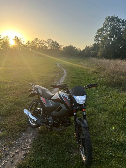 Мотоцикол Spark 125