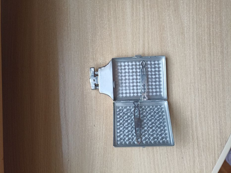 Zapalniczka z papierośnicą Ronson