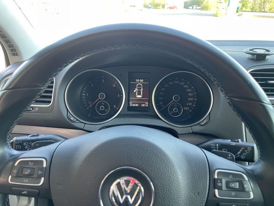 volkswagen golf 1,6 TDI 2011