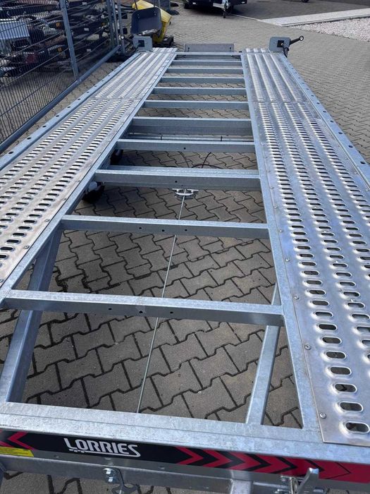 Laweta Lorries  PLI35-5521 Zintegrowany najazd, Dostępna od ręki