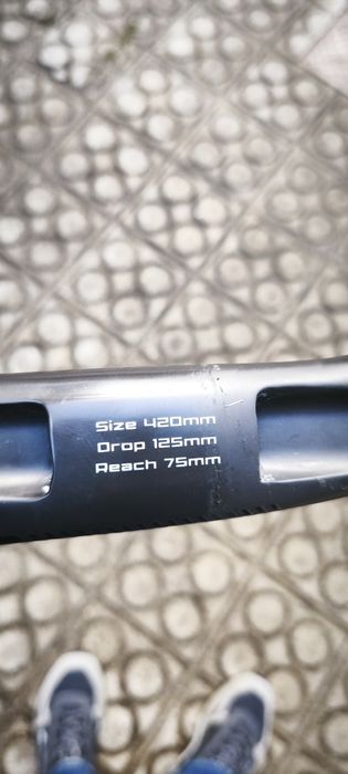 Guiador bicicleta de estrada em carbono