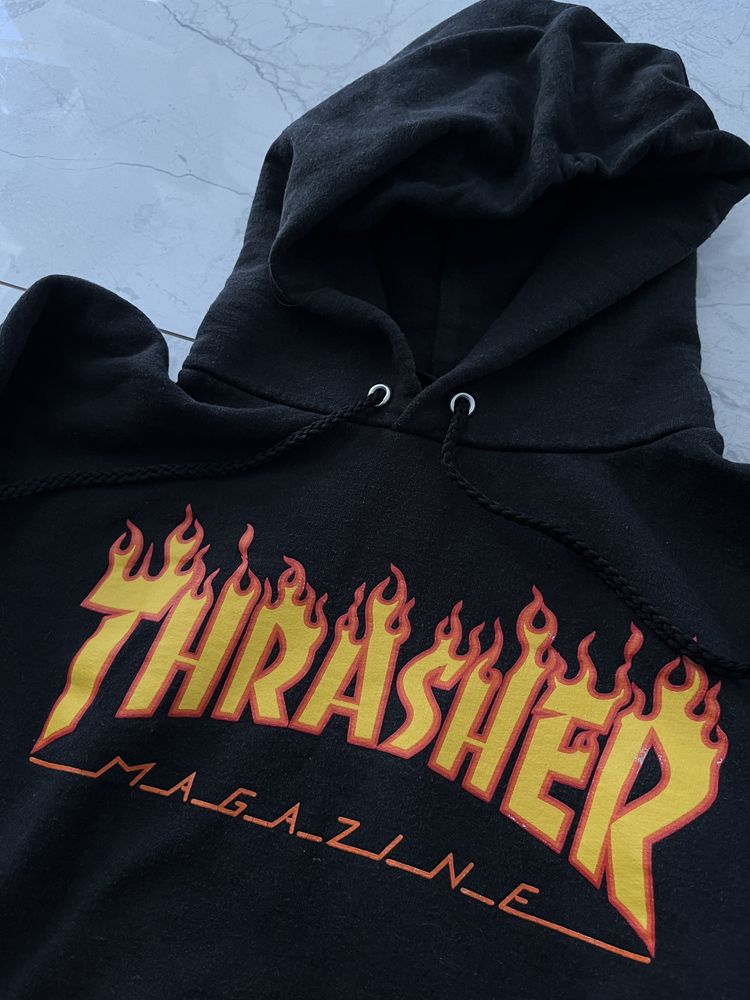 Худи thrasher.