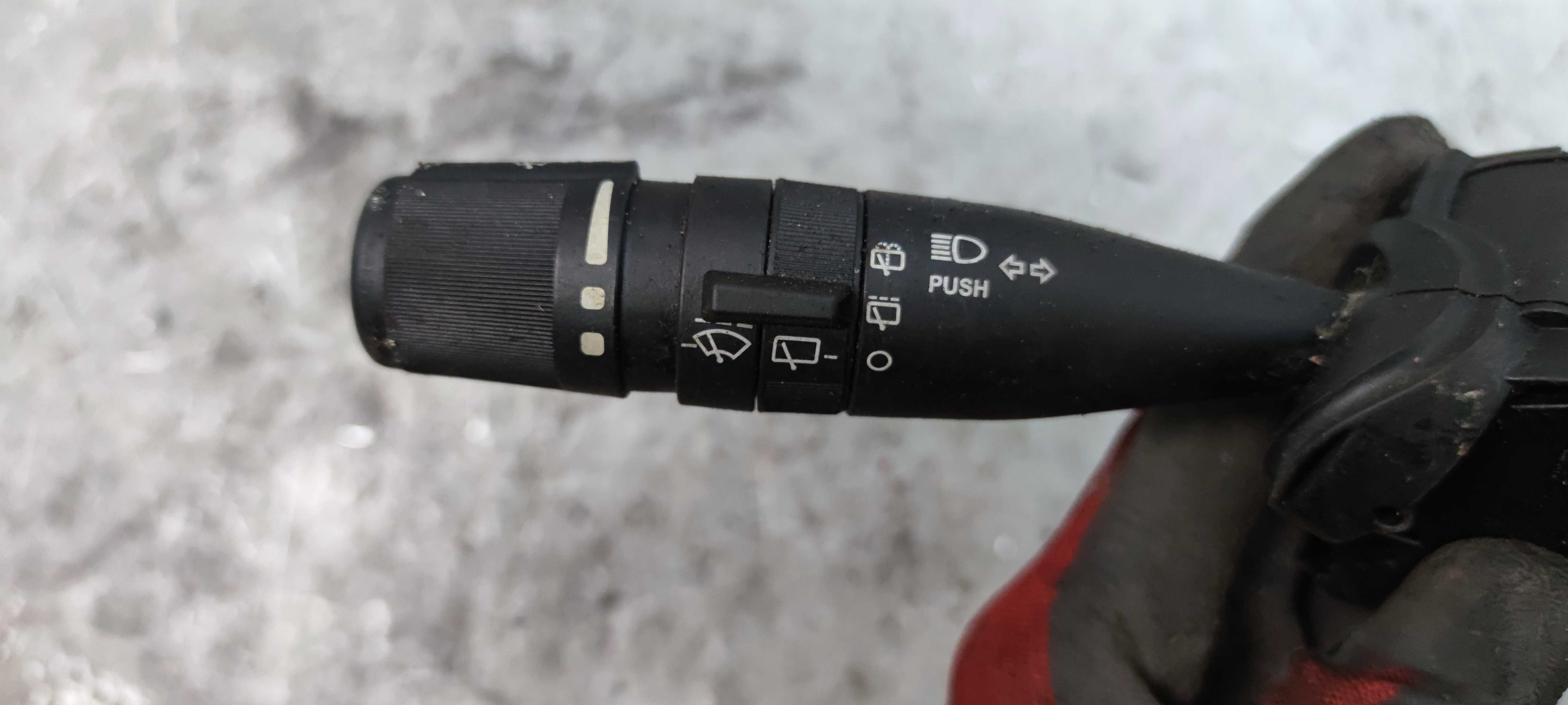 Chrysler Grand Voyager V Przełącznik Zespolony Świateł Pająk