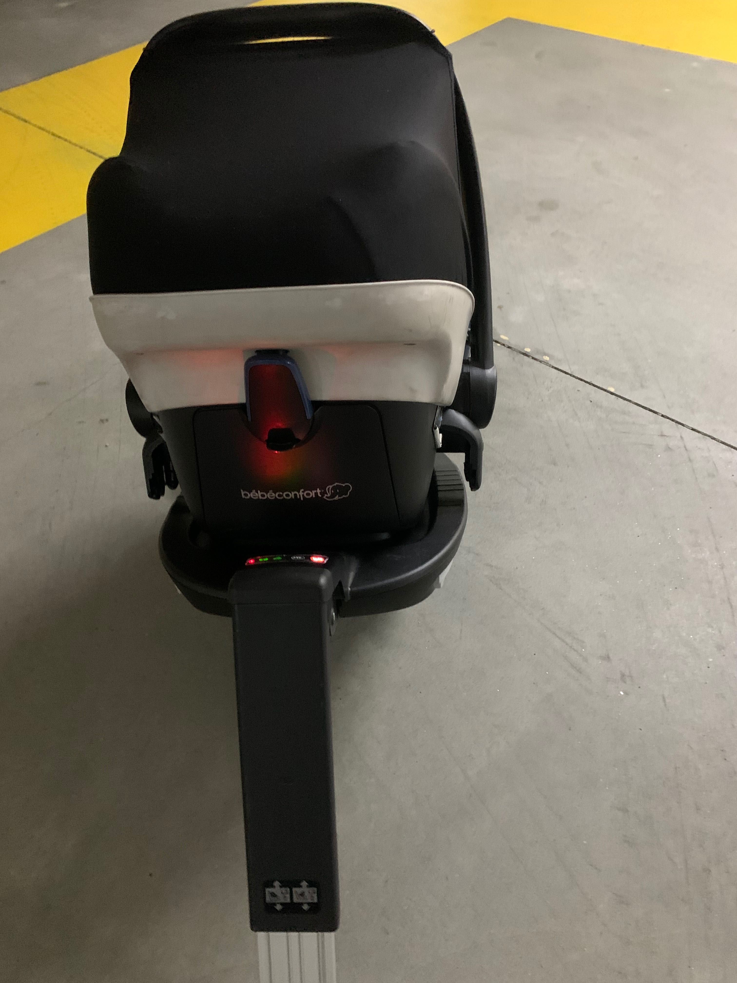 Isofix +Cadeira auto bebé conforte Pebble Pro i-size