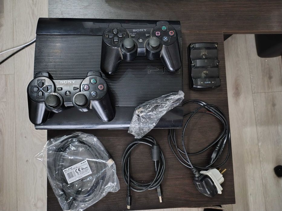 PS3 4.92.1 HEN Sony PlayStation 3 SuperSlim 500GB 2xpad ładowarka