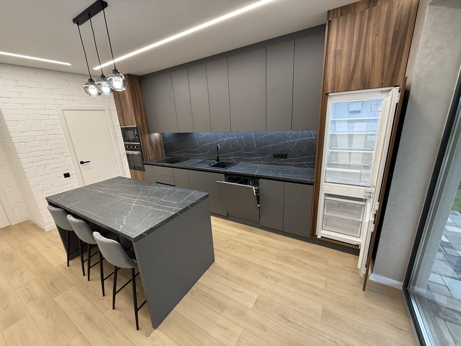 Новий будинок 115м2  4 спальні 15хв від м. Теремки