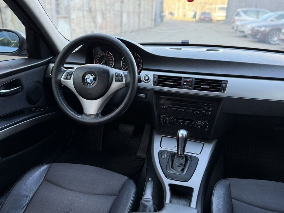 Продаю БМВ 2005 року