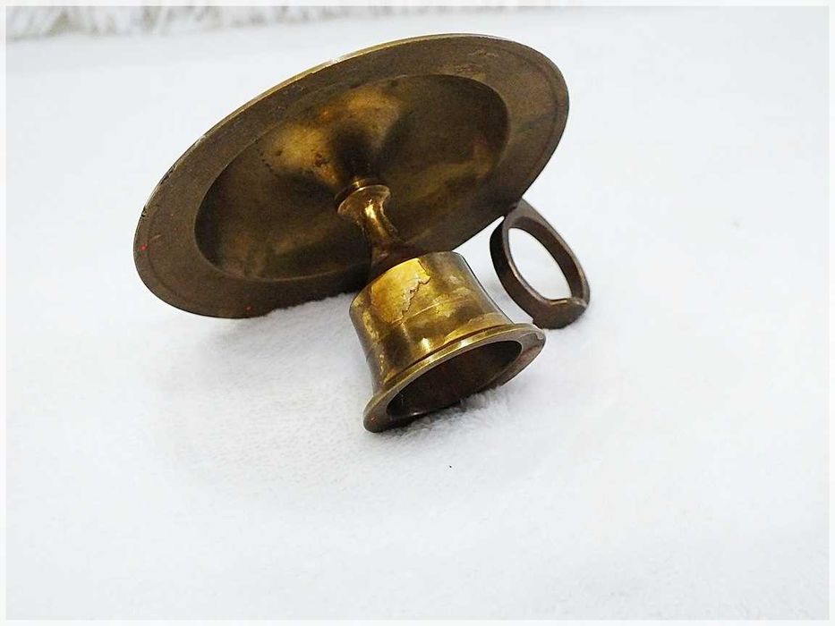 Stary świecznik z kagankiem 4cm z mosiądzu Mosiądz