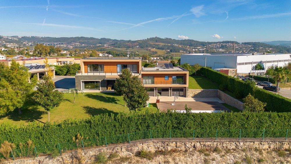 Moradia T4 de Luxo - Lousada