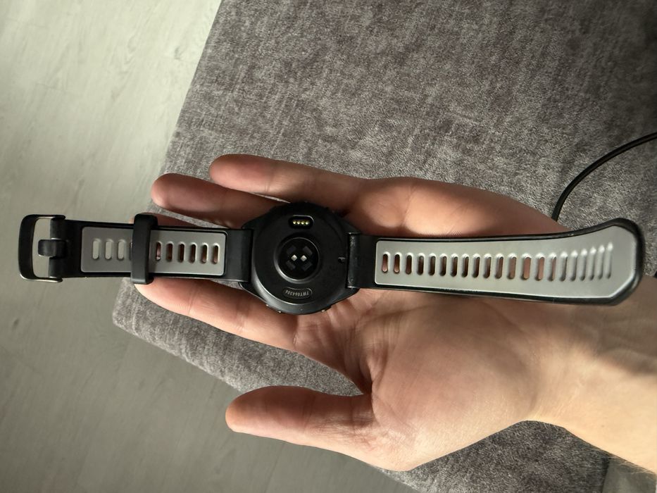 Годинник Garmin Forerunner 965