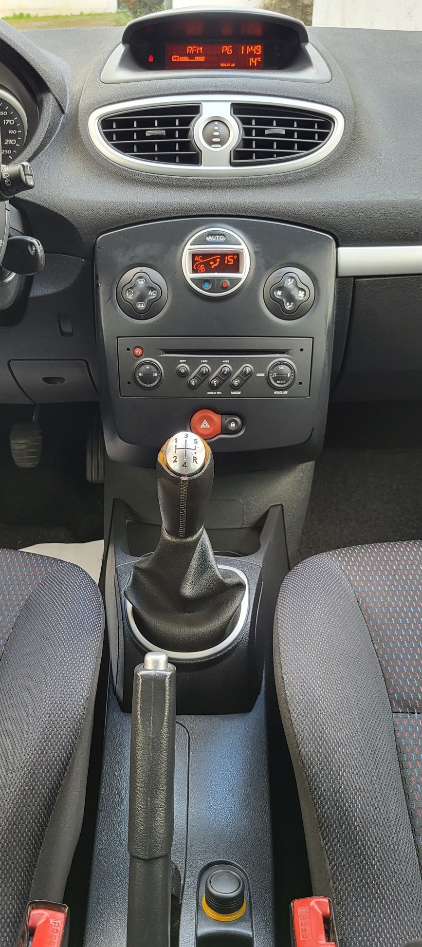 Renault Clio III 1.2 16v 75cv 147mil km