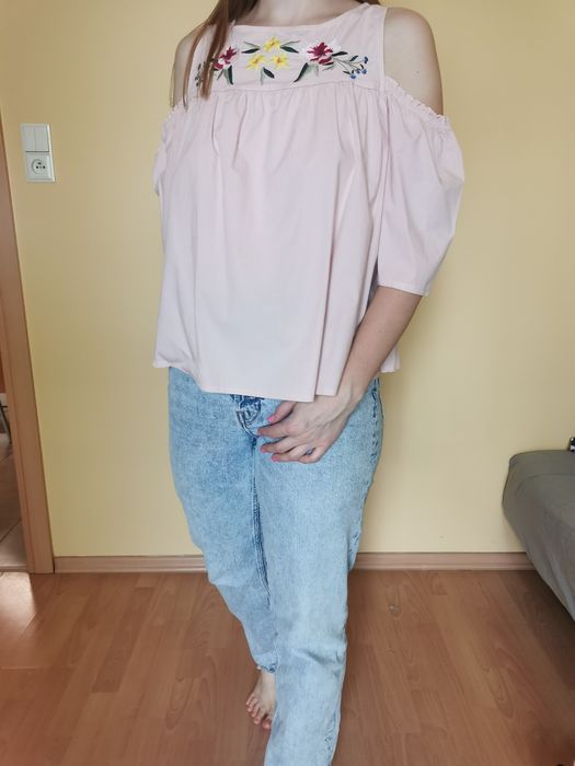 Boho Blado różowa bluzka w opadającymi rękawami z kwiatowym haftem