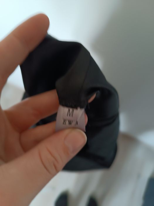 Sukienka czarna elegancka