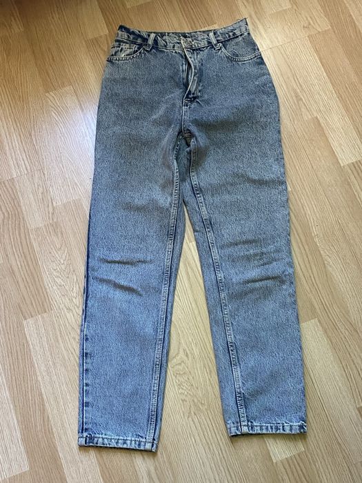 Широкі жіночі джинси