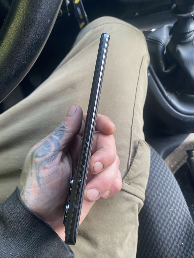 Iphone 11 64gb r-sim 2 телефона motorola 2023 коцеул дисплей все работ