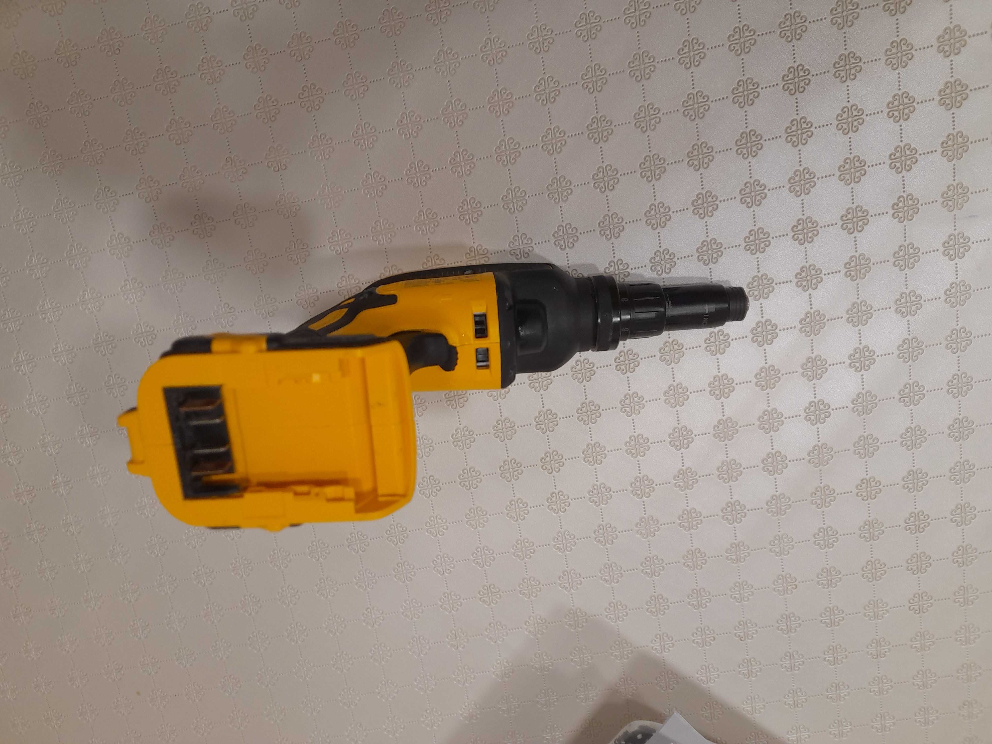 Aparafusadora Pladur dewalt