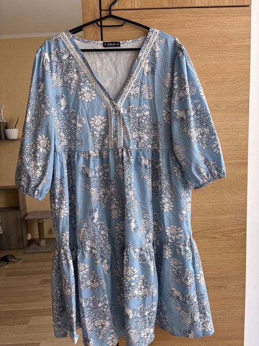 Літній сарафан з принтом великого розміру