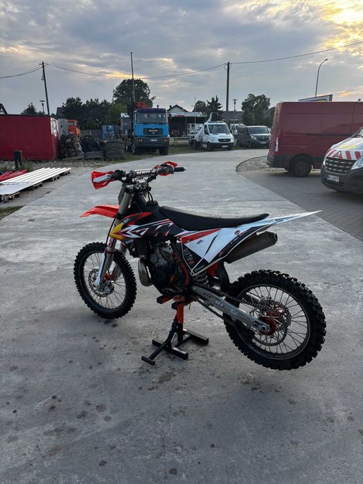 KTM SX 250 cm3. .