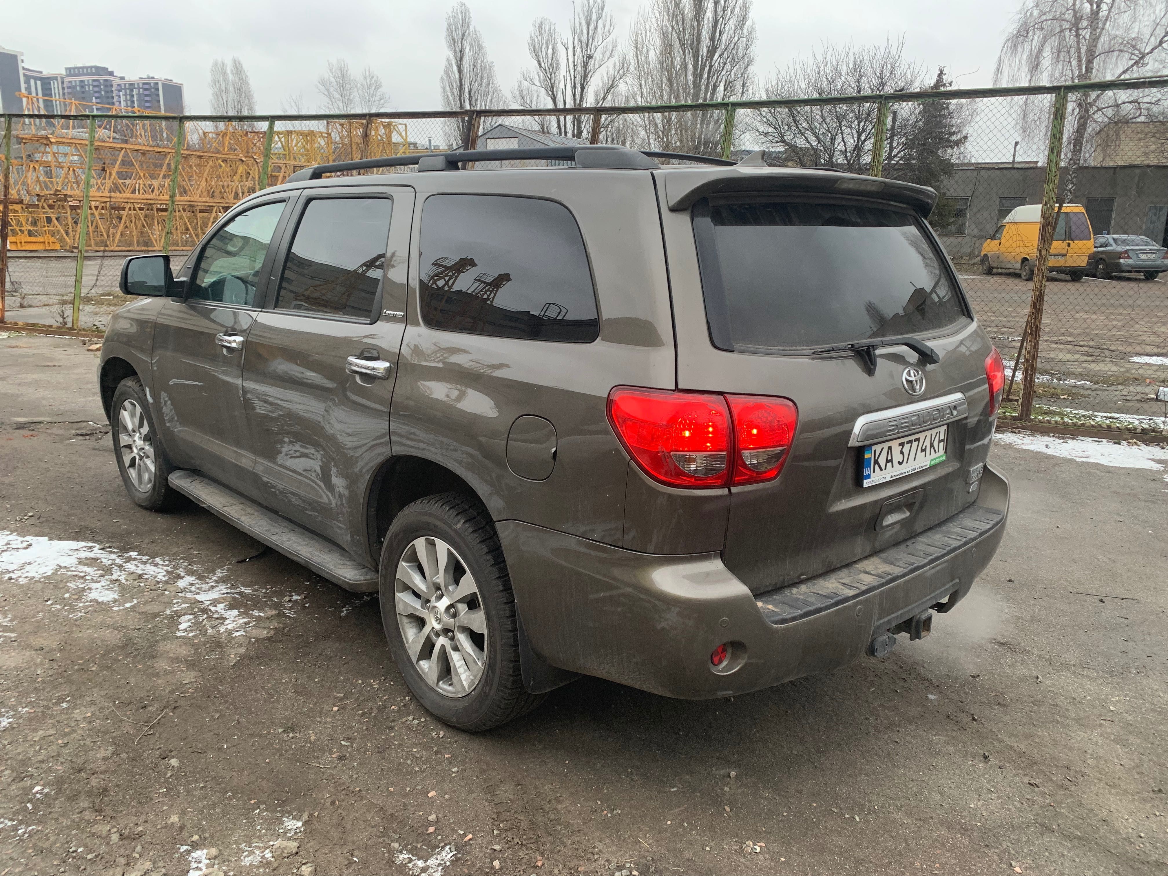 Аренда Toyota Sequoia 4WD, услуги водителем, прокат премиум класа ,