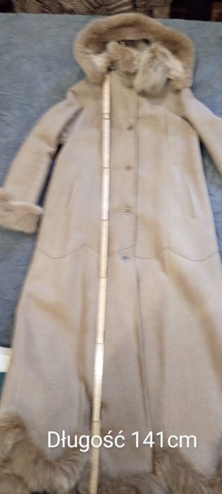Długi kożuch damski